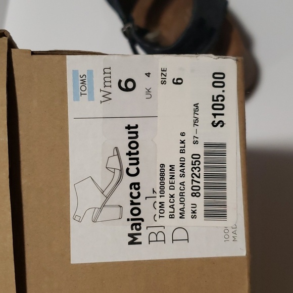 Toms Majorca Cutout Sandals - Picture 6 of 6